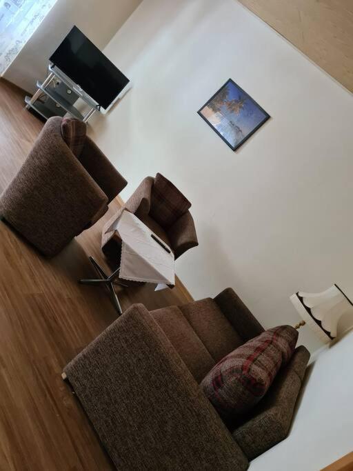 Gemuetliche Ferienwohnung Am Waldrand Elgersburg Екстериор снимка